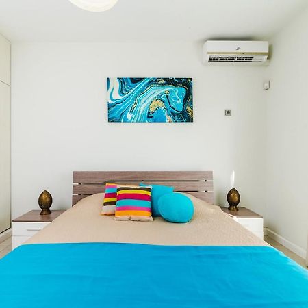 Beachcove Apartment 9 In Pereybere Pereybere Beach Exterior foto